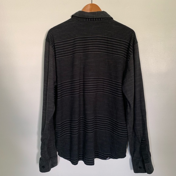Vans button down long sleeve shirt - Picture 2 of 4